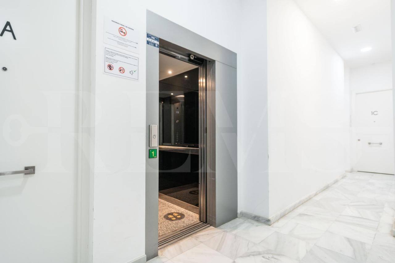 Elegant Studio In The Heart Of Malaga By Rems 外观 照片